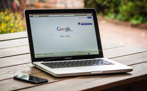 Wat succesvolle websites doen op socials
